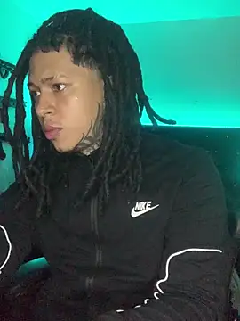 Snapshot of Zero-X9 chatting on February 12, 12:00 pm Zero-X9 online show from February 12, 12:00 pm