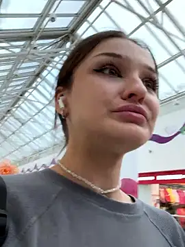 ErikaMuse online show from November 22, 6:01 am