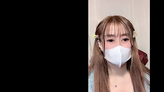 Snapshot of MiAnna-Lovee chatting on November 20, 2:50 pm MiAnna-Lovee online show from November 20, 2:50 pm