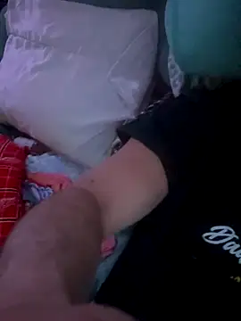 Snapshot of DevilDick05 chatting on November 21, 3:38 am DevilDick05 online show from November 21, 3:38 am