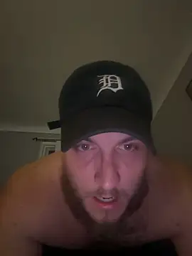 Snapshot of DevilDick05 chatting on December 15, 4:50 am DevilDick05 online show from December 15, 4:50 am