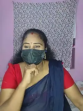 Snapshot of Tamil_devagi chatting on May 15, 5:42 pm Tamil devagi online show from May 15, 5:42 pm