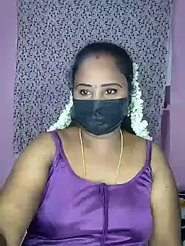 Snapshot of Tamil_devagi chatting on May 17, 5:31 pm Tamil devagi online show from May 17, 5:31 pm