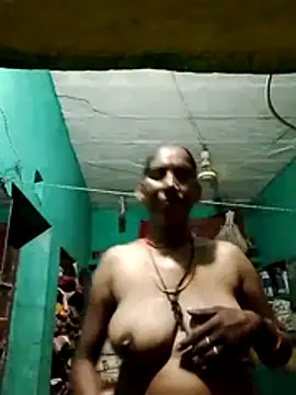 Snapshot of Xx_savita chatting on August 2, 4:27 pm Xx savita online show from August 2, 4:27 pm