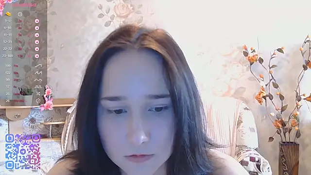 Snapshot of TianaMeiser chatting on June 11, 11:19 am TianaMeiser online show from June 11, 11:19 am