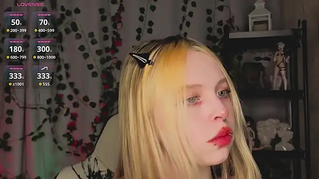 ElvenQueen online show from February 22, 3:10 pm