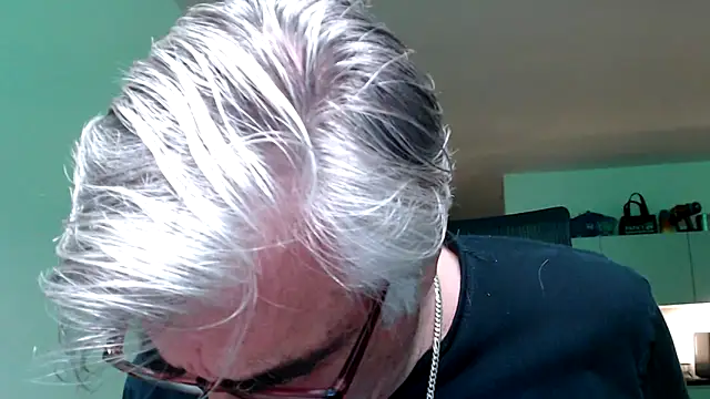 Snapshot of Buidapest chatting on May 16, 6:32 am Buidapest online show from May 16, 6:32 am