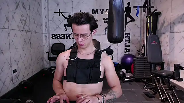 Brandon starkk online show from November 24, 11:54 am