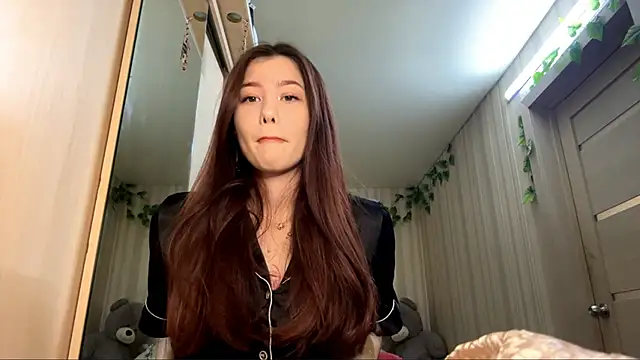 CutieSlim online show from December 3, 10:02 am