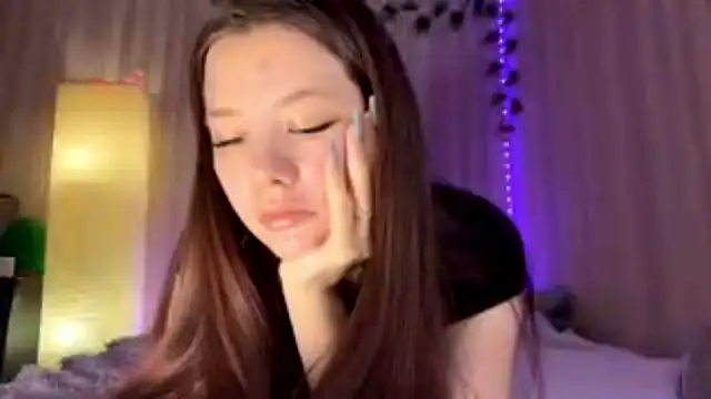 CutieSlim online show from March 12, 12:00 pm