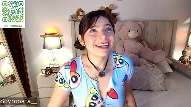 Emyii  online show from June 11, 2:00 am