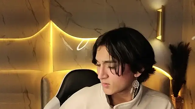 Snapshot of zoe_tp chatting on November 25, 12:27 pm zoe tp online show from November 25, 12:27 pm