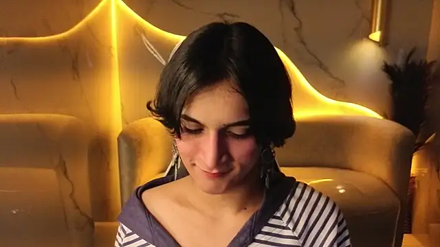 Snapshot of zoe_tp chatting on November 29, 12:41 pm zoe tp online show from November 29, 12:41 pm