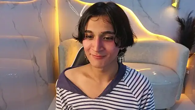 Snapshot of zoe_tp chatting on November 30, 12:47 am zoe tp online show from November 30, 12:47 am