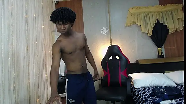 Snapshot of negga_cum chatting on January 31, 7:11 pm negga cum online show from January 31, 7:11 pm