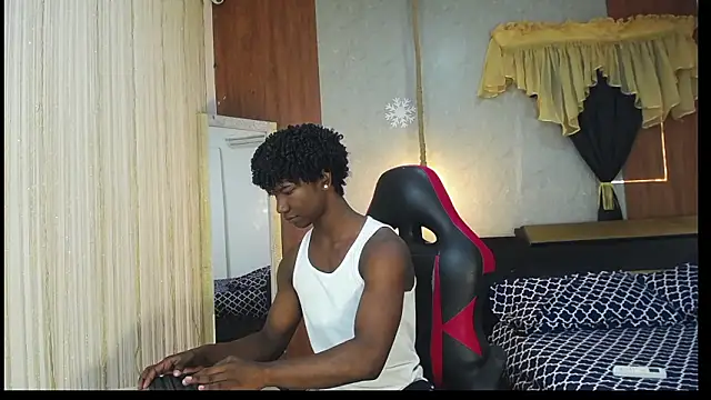 Snapshot of negga_cum chatting on February 11, 1:27 pm negga cum online show from February 11, 1:27 pm