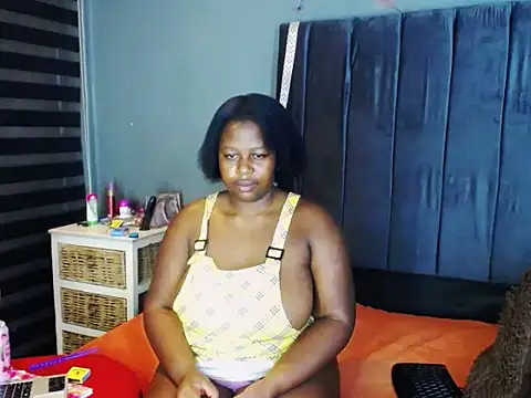 Snapshot of melanin_lizzy chatting on November 17, 5:19 pm melanin lizzy online show from November 17, 5:19 pm