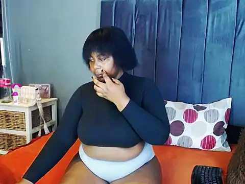 Snapshot of melanin_lizzy chatting on November 23, 7:24 pm melanin lizzy online show from November 23, 7:24 pm