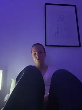 Snapshot of Sandrasnoww chatting on November 25, 8:09 pm Sandrasnoww online show from November 25, 8:09 pm