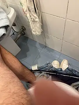 Snapshot of marc8876 chatting on November 22, 10:09 pm marc8876 online show from November 22, 10:09 pm