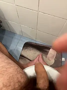 Snapshot of marc8876 chatting on November 29, 9:07 pm marc8876 online show from November 29, 9:07 pm