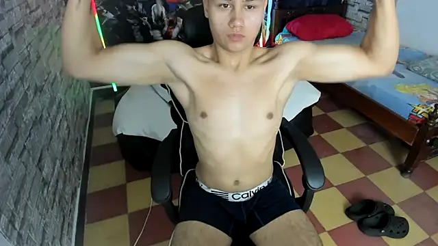 esteban rios  online show from November 30, 2:04 am