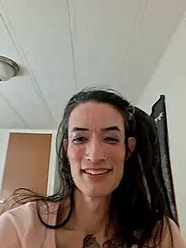 Snapshot of MaitressePomme3 chatting on November 20, 2:23 am MaitressePomme3 online show from November 20, 2:23 am