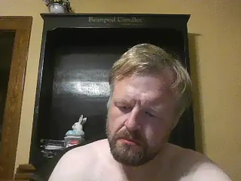 Snapshot of TheOneDonShaun chatting on May 25, 8:42 am TheOneDonShaun online show from May 25, 8:42 am