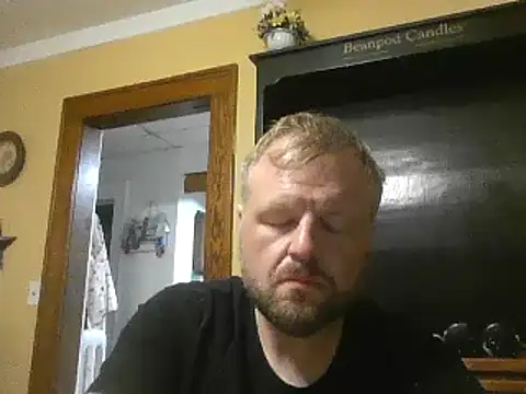 Snapshot of TheOneDonShaun chatting on June 3, 2:36 am TheOneDonShaun online show from June 3, 2:36 am