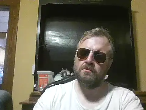 Snapshot of TheOneDonShaun chatting on June 24, 2:21 am TheOneDonShaun online show from June 24, 2:21 am