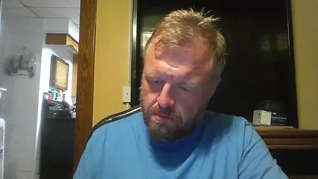 Snapshot of TheOneDonShaun chatting on August 4, 1:42 am TheOneDonShaun online show from August 4, 1:42 am