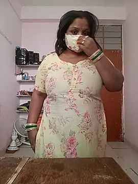 CUTE-LOVE-SWEETS online show from February 18, 4:08 am