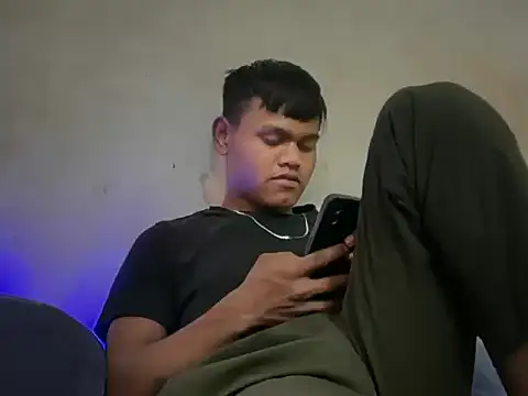 Snapshot of Zinexraj chatting on March 7, 10:34 am Zinexraj online show from March 7, 10:34 am