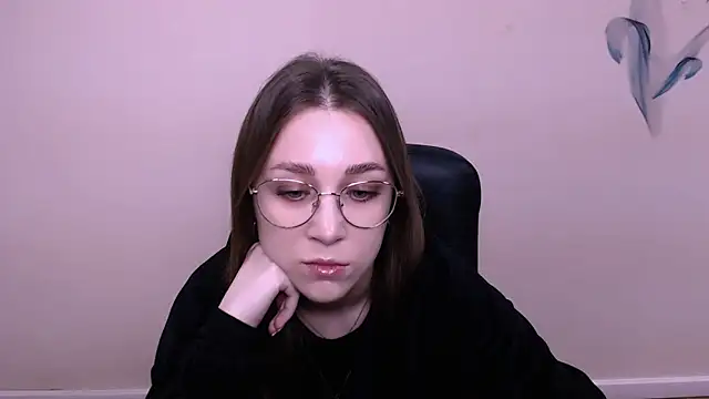 MillaTems  online show from December 20, 7:48 am