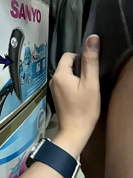 Bui Vinh Khoi18 online show from November 21, 4:16 pm