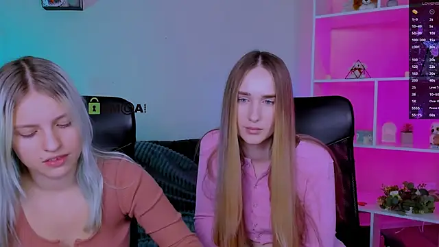 Snapshot of _kellykitten_ chatting on November 20, 2:06 pm kellykitten online show from November 20, 2:06 pm