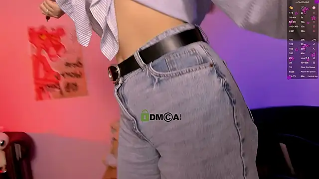 Snapshot of _kellykitten_ chatting on December 4, 1:42 pm kellykitten online show from December 4, 1:42 pm