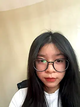 Snapshot of mau155_ chatting on November 20, 12:27 pm mau155 online show from November 20, 12:27 pm