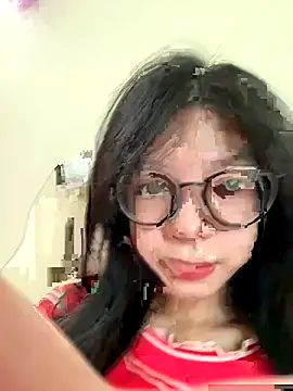 Snapshot of mau155_ chatting on November 23, 3:50 am mau155 online show from November 23, 3:50 am