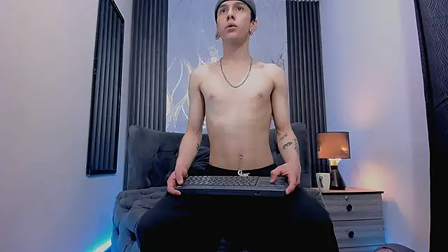 James Adams 01 online show from January 17, 12:54 pm