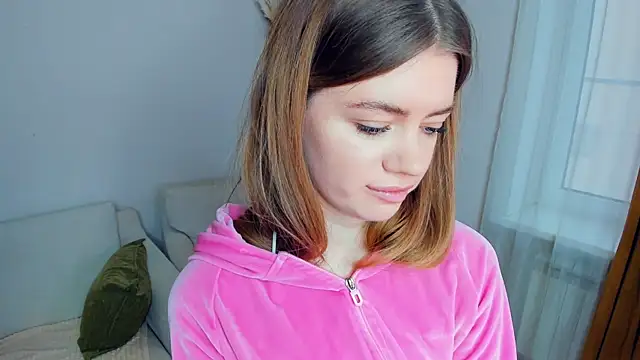 AngelesBenitz online show from December 16, 7:13 am