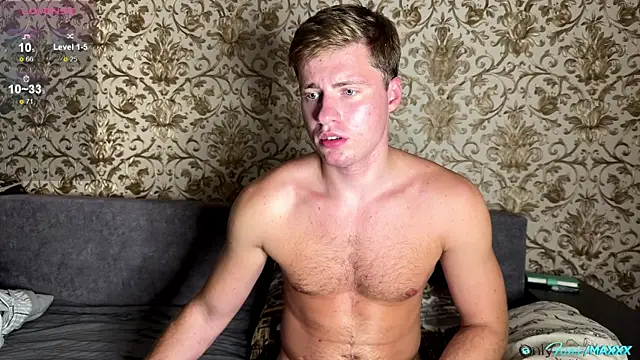 Maxhornyblondieman online show from July 28, 7:39 pm