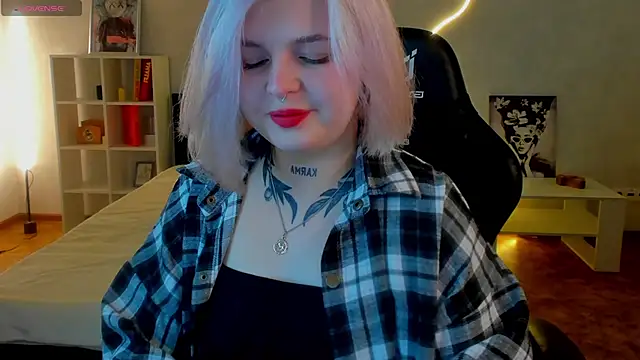 shadow  purrr online show from November 22, 1:37 am