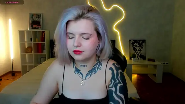 shadow  purrr online show from November 30, 1:42 am