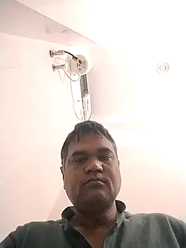 Snapshot of Sagarnp chatting on November 18, 11:37 pm Sagarnp online show from November 18, 11:37 pm
