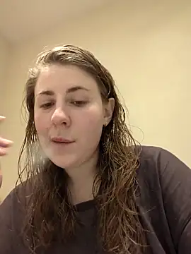 Snapshot of hotwetvix chatting on December 22, 1:41 pm hotwetvix online show from December 22, 1:41 pm