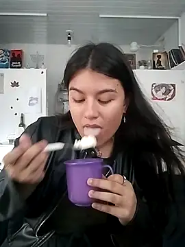 Satanatrix online show from December 18, 6:58 pm