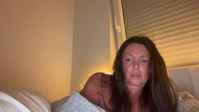 Snapshot of AnnaSophiaX chatting on December 3, 7:45 pm AnnaSophiaX online show from December 3, 7:45 pm