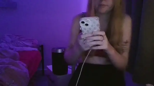 Glowing Elegant Tessa online show from November 28, 2:03 am