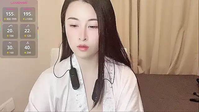 Snapshot of little-monster chatting on December 3, 9:29 am little-monster online show from December 3, 9:29 am